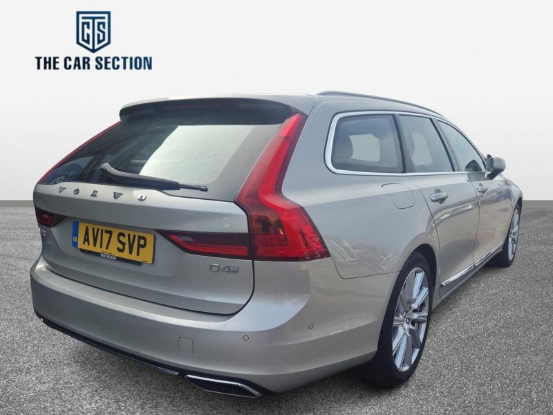 VOLVO V90